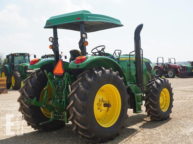 2013-john-deere-6125m-image-3
