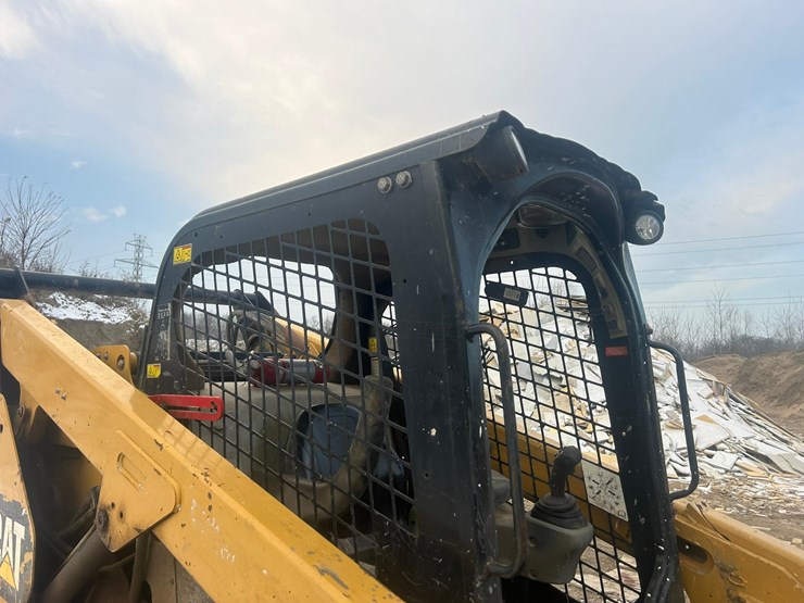 2013-caterpillar-289d-image-31