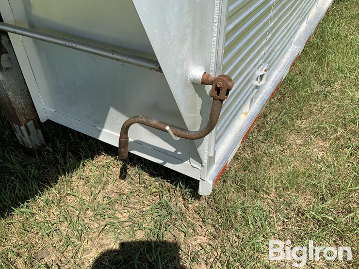 1995-sooner-t/a-livestock-trailer-image-14