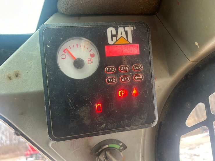 2013-caterpillar-289d-image-7