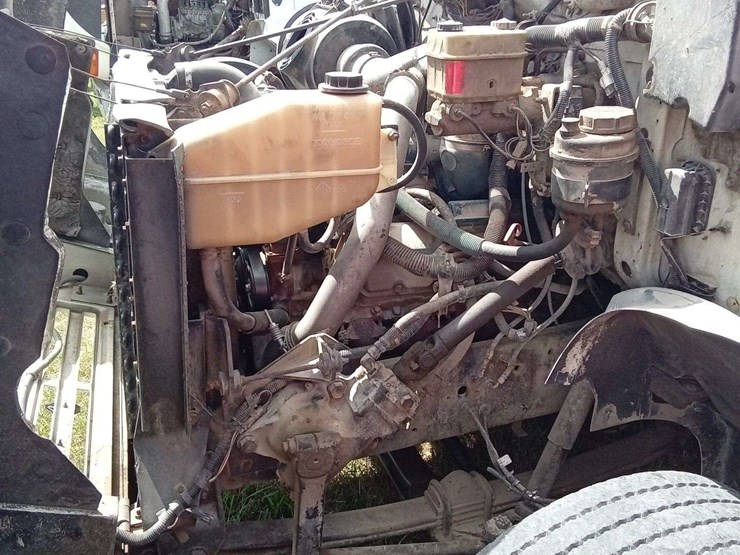 2000-international-4700-image-20