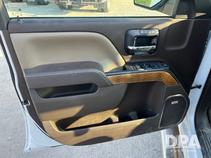 2014-chevrolet-1500-image-43