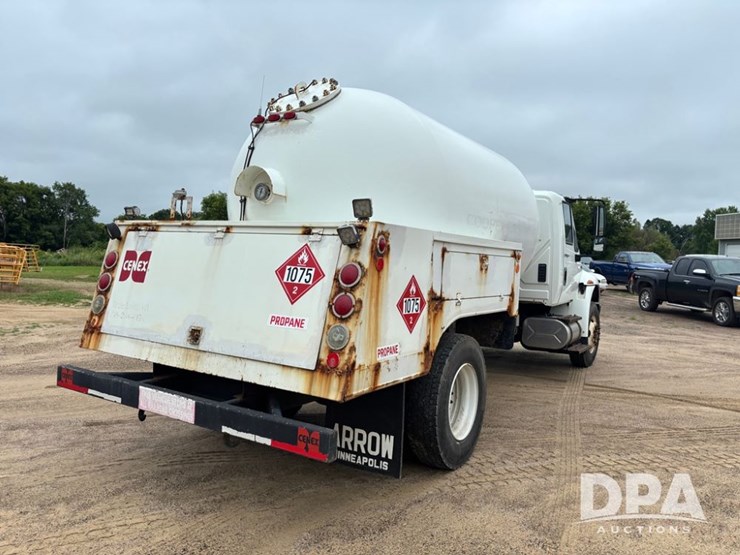 2013-international-durastar-4400-image-7