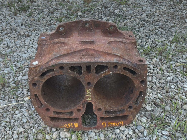 john-deere-early-model-g-block-image-1