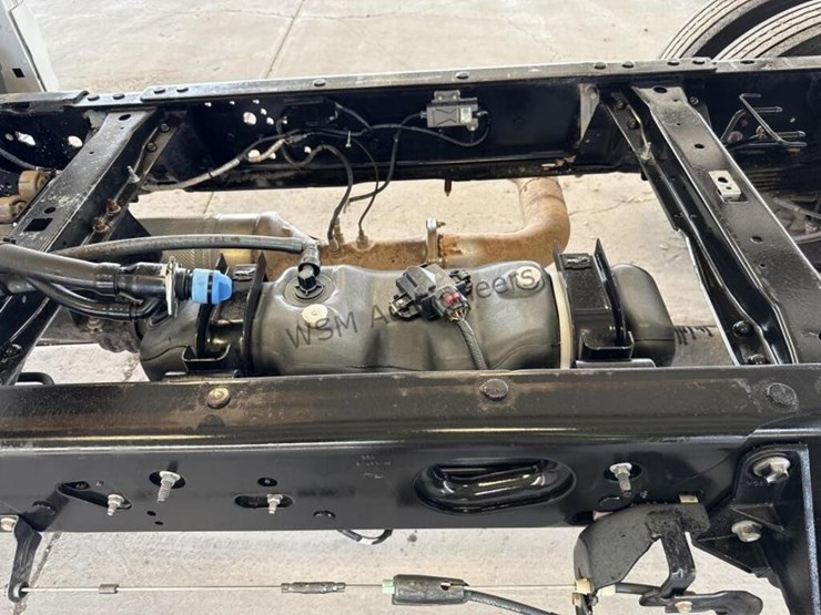 2017-ford-f550-image-12