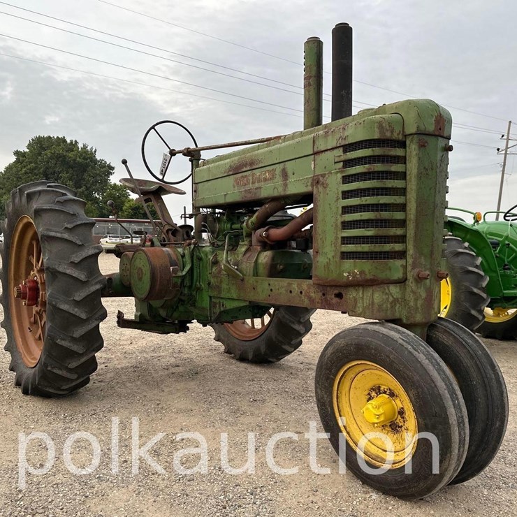 JOHN DEERE A