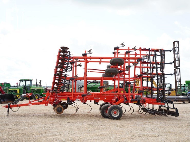2015-kuhn-krause-6205-31-image-8