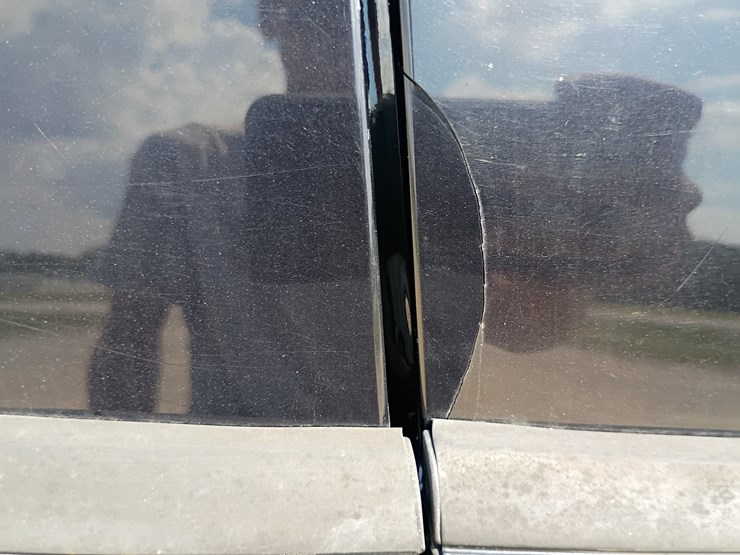 2014-ford-explorer-image-92