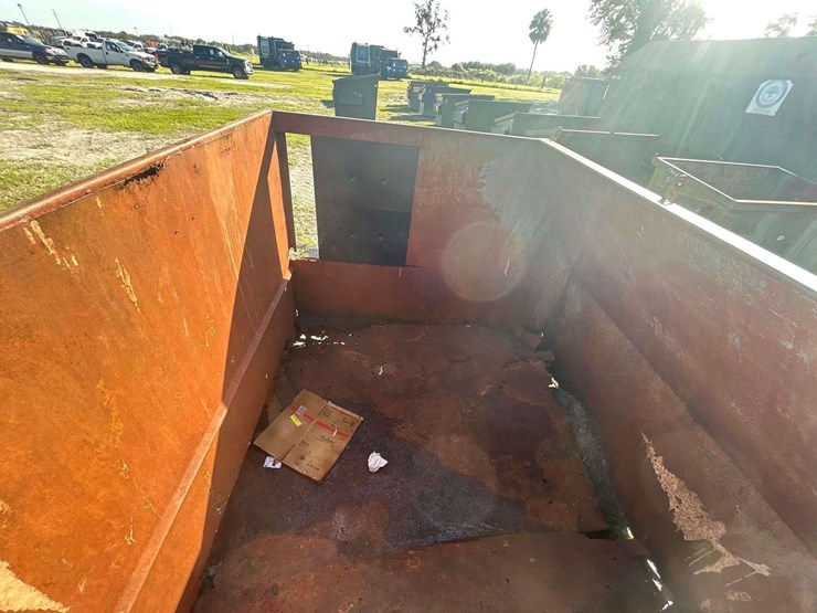 6-yard-commercial-dumpster-image-5