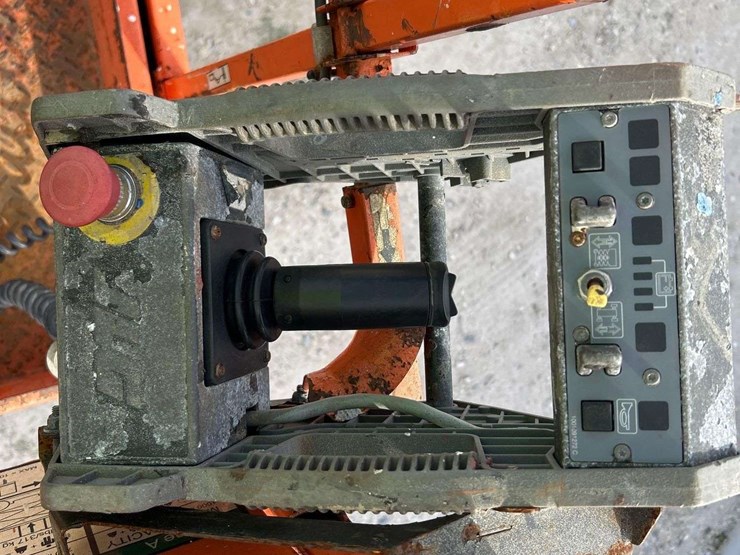 2018-jlg-3246es-image-12