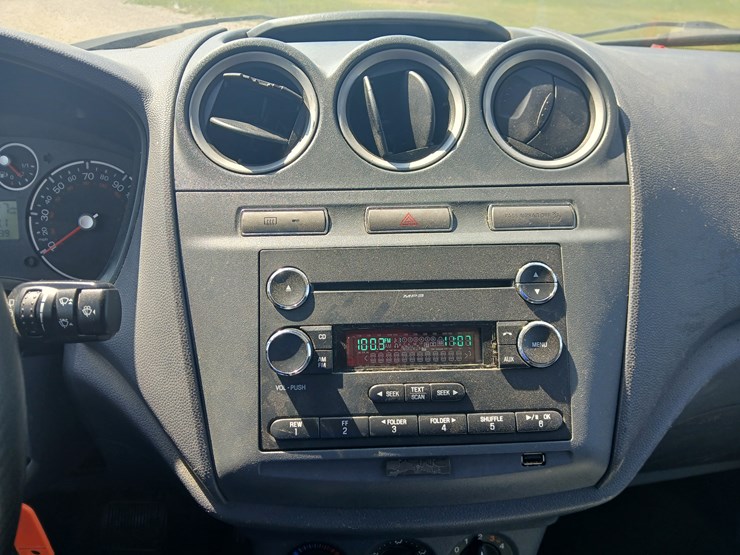 2012-ford-transit-connect-image-38
