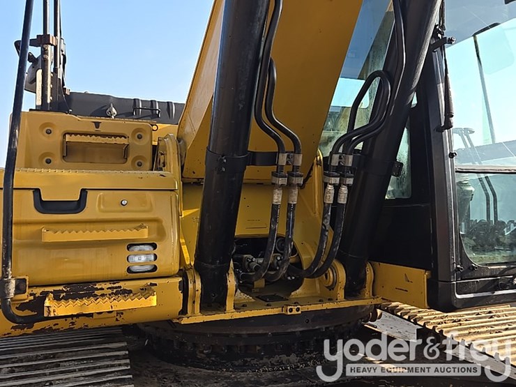 2015-caterpillar-336-f-image-39