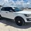 2016-ford-explorer-image-2