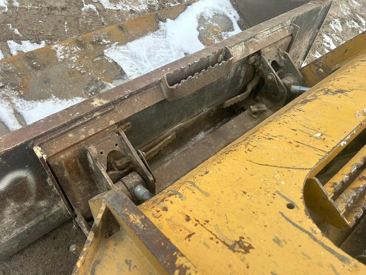 2013-caterpillar-289d-image-12