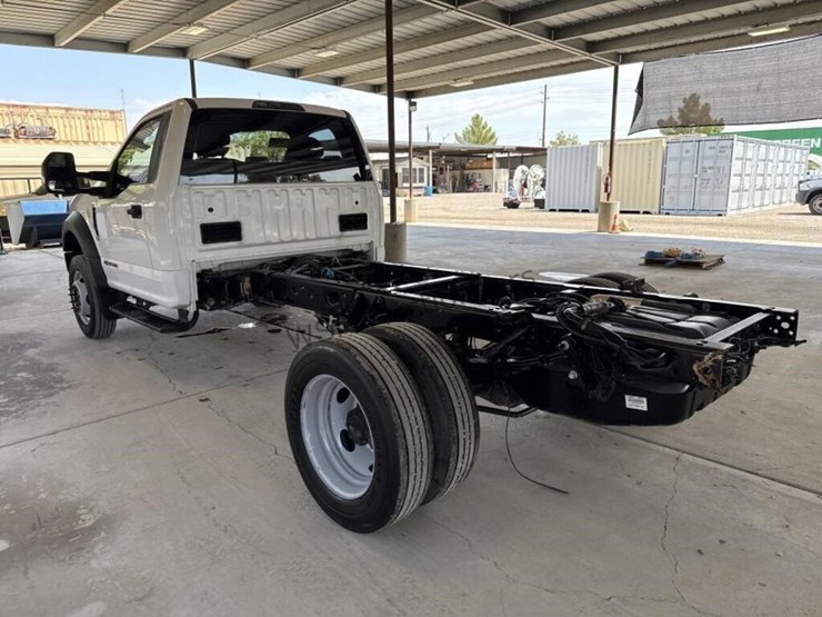2017-ford-f550-image-5