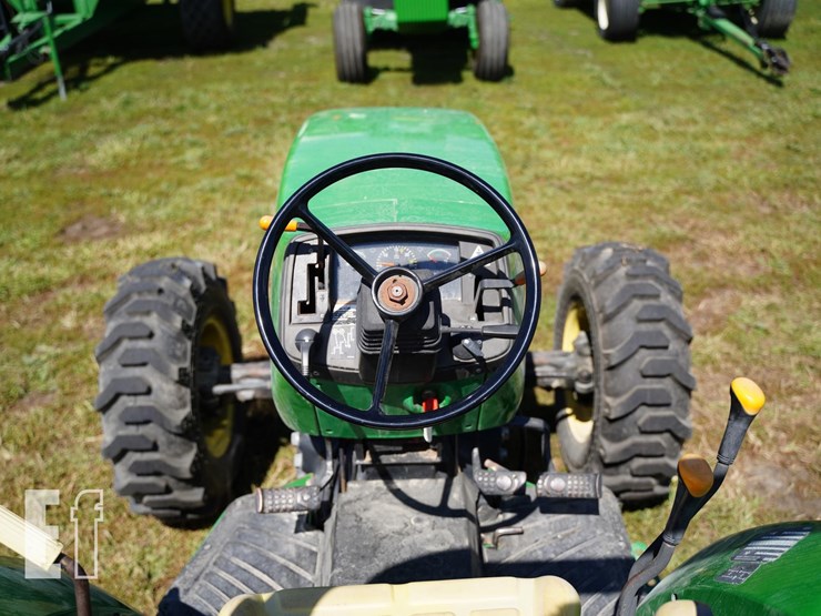 2004-john-deere-5220-image-24