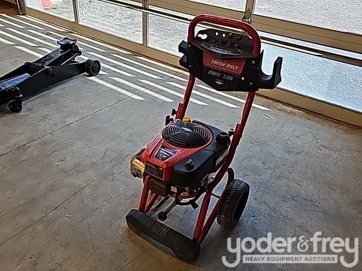 troy-bilt-pressure-washer-6.75-ft-lbs-torque-90cc,-200-max-psi,-engine-briggs&stratton-image-1