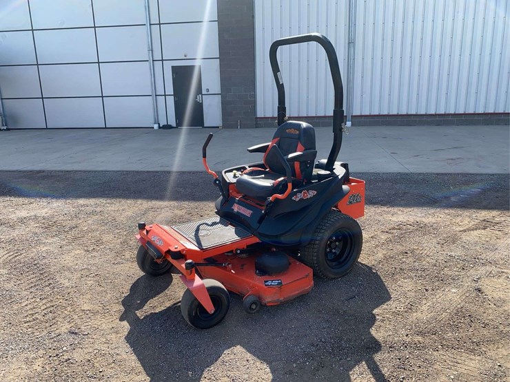 bad-boy-maverick-zero-turn-mower-image-1