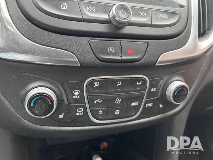 2024-chevrolet-equinox-lt-image-42