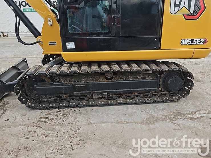 2022-caterpillar-305.5-image-21