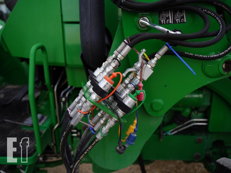2013-john-deere-5100e-image-24