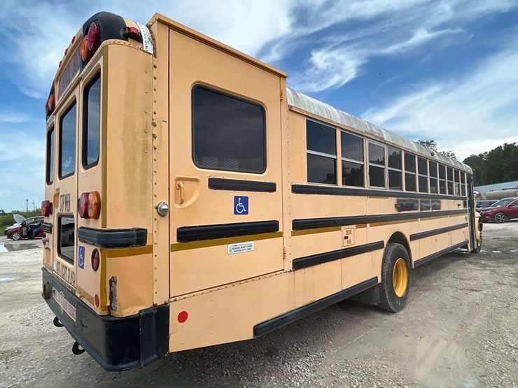 2009-ic-corporation-pb105-school-bus-image-3