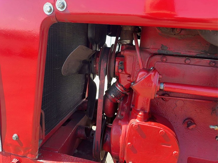 1955-farmall-400-2wd-tractor-image-22