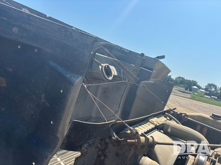 2000-ihc-4900-dry-tender-truck-(dr12098,-unit-25102)-image-32