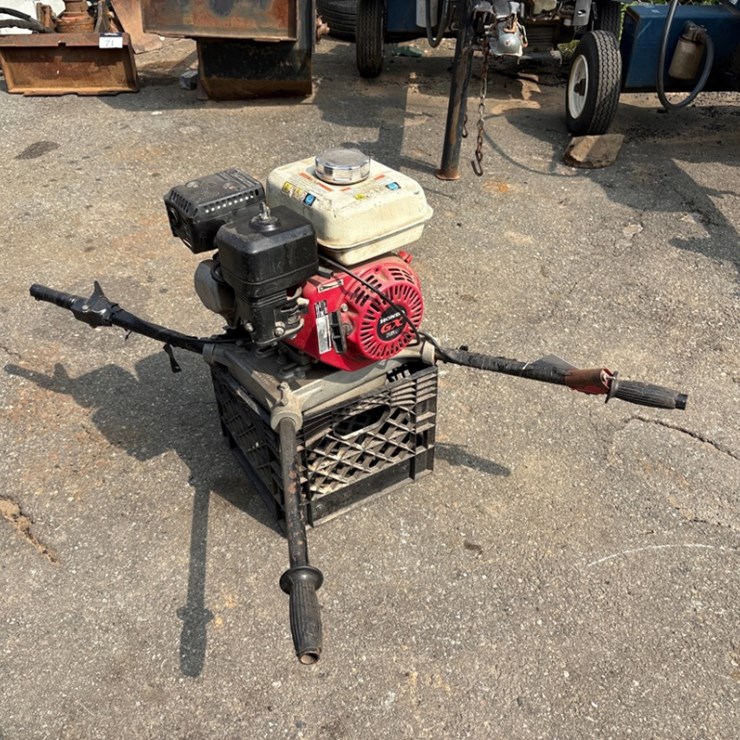 Ground Hog Earth Drill