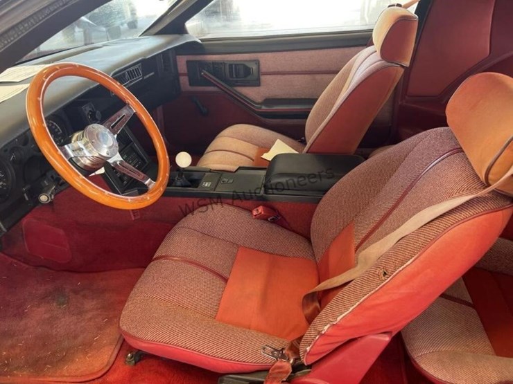 1989-chevrolet-camaro-rs-coupe-image-19