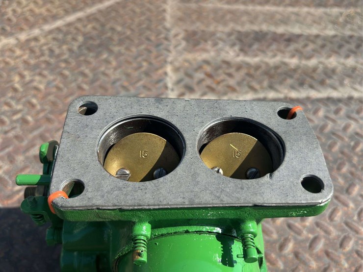 marvel-schebler-dltx-106-carburetor-image-12