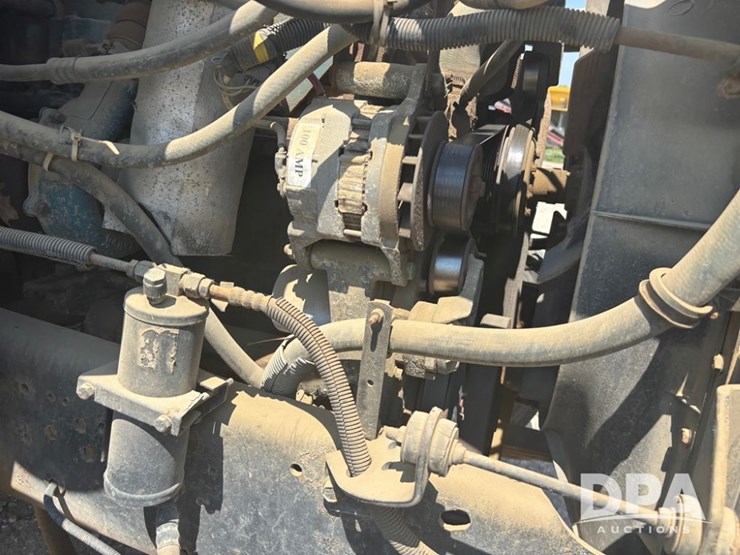 2000-ihc-4900-dry-tender-truck-(dr12098,-unit-25102)-image-27