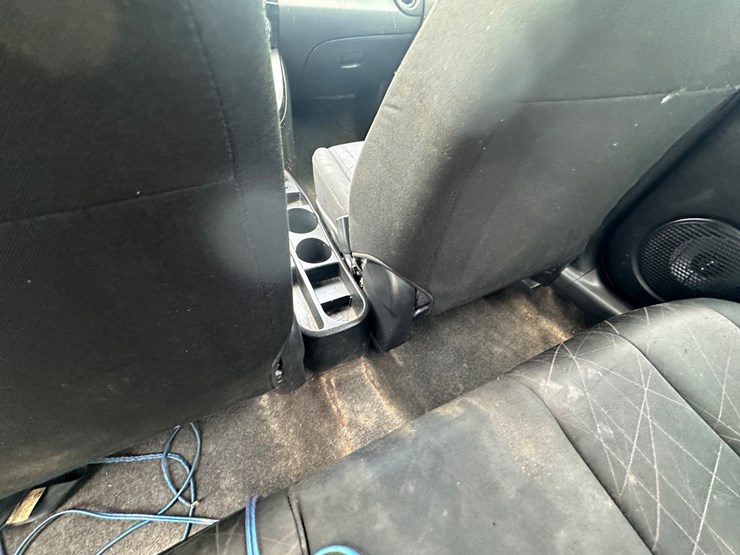 #22813-•-2012-mazda-2-image-29