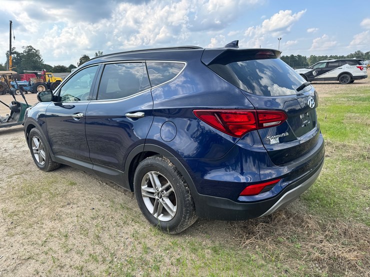 2018-hyundai-santa-fe-image-3