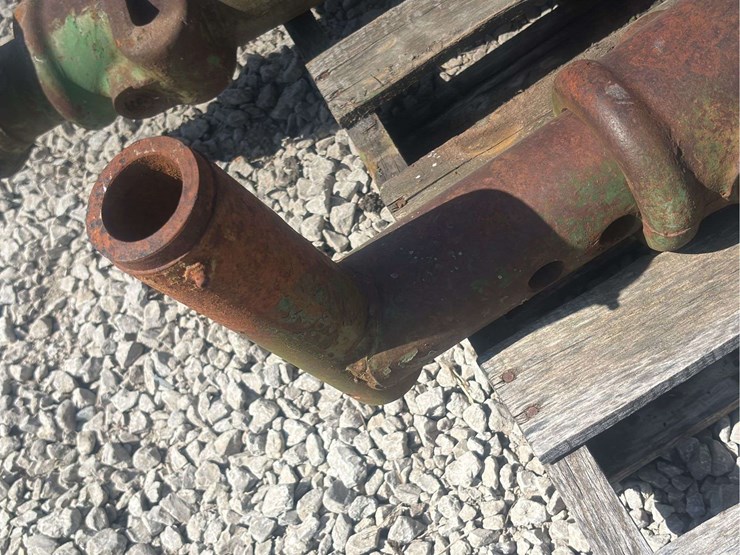 john-deere-model-b-wide-front-end-housing-image-11