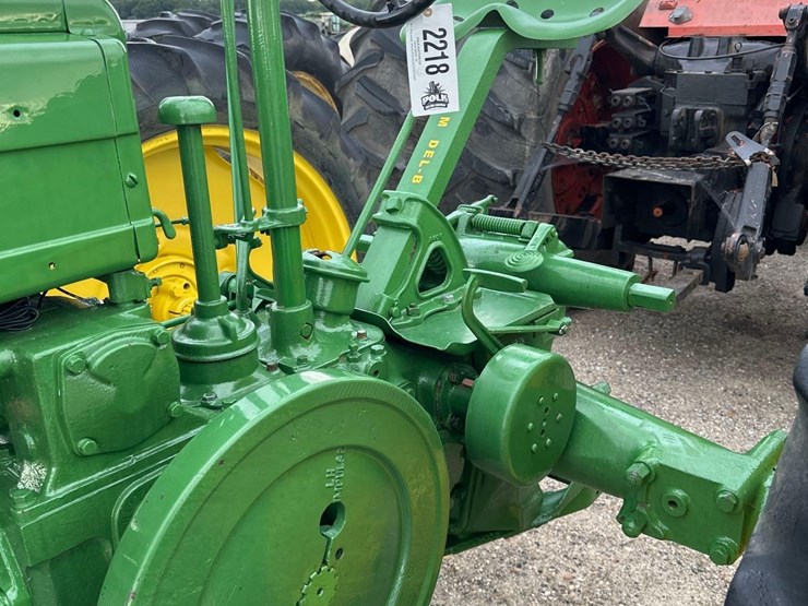 john-deere-b-image-12