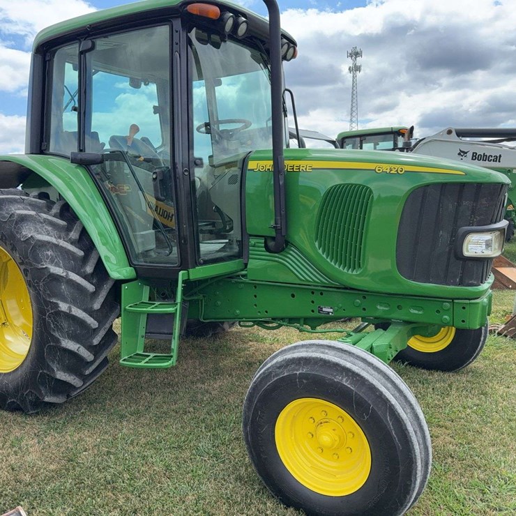 John Deere 6420 Tractor, 2wd, 4,241 hours, 2 remotes, 540pto