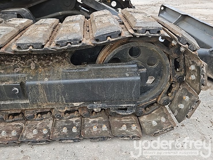 2022-caterpillar-305.5-image-11