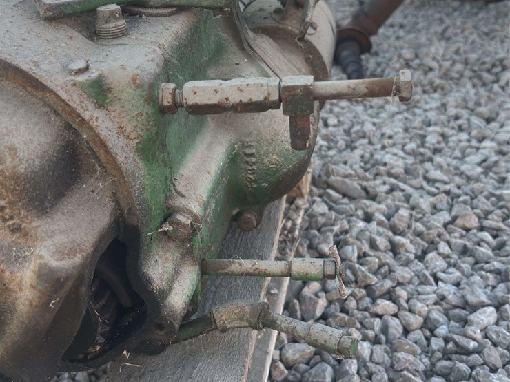 john-deere-4-cylinder-pony-motor-image-19