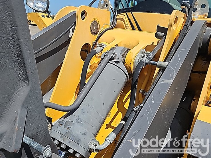 2018-volvo-l110h-image-27
