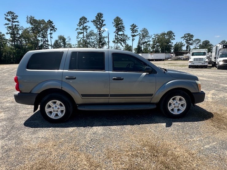 2005-dodge-durango-image-7