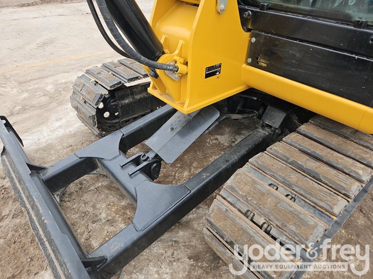 2021-caterpillar-305.5-image-20