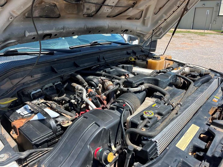 2011-ford-f450-image-12