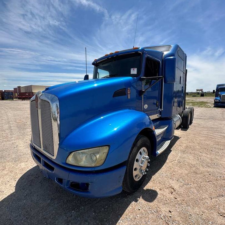 2014 KENWORTH T660