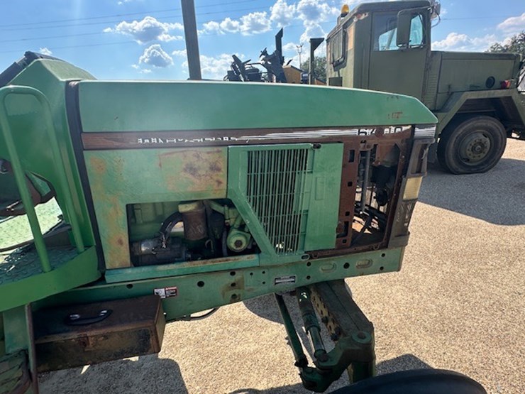 john-deere-6400-image-37