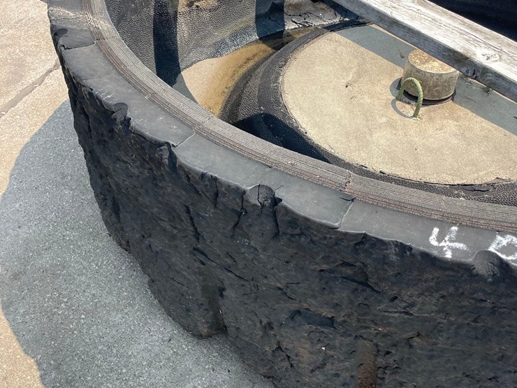 7ft-round-tire-feeder-image-3