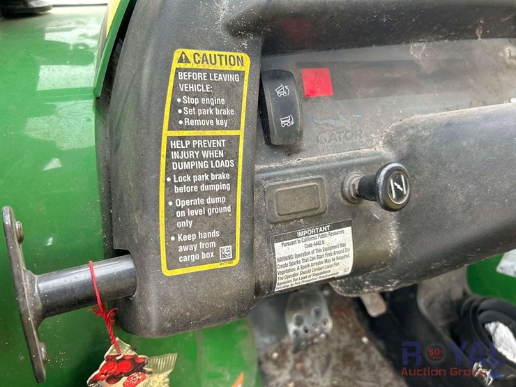 2017-john-deere-gator-image-19