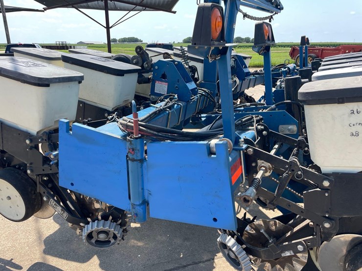 kinze-3200-image-22