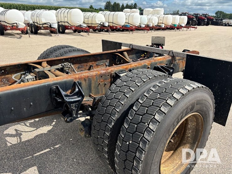 2007-international-durastar-4300-image-37