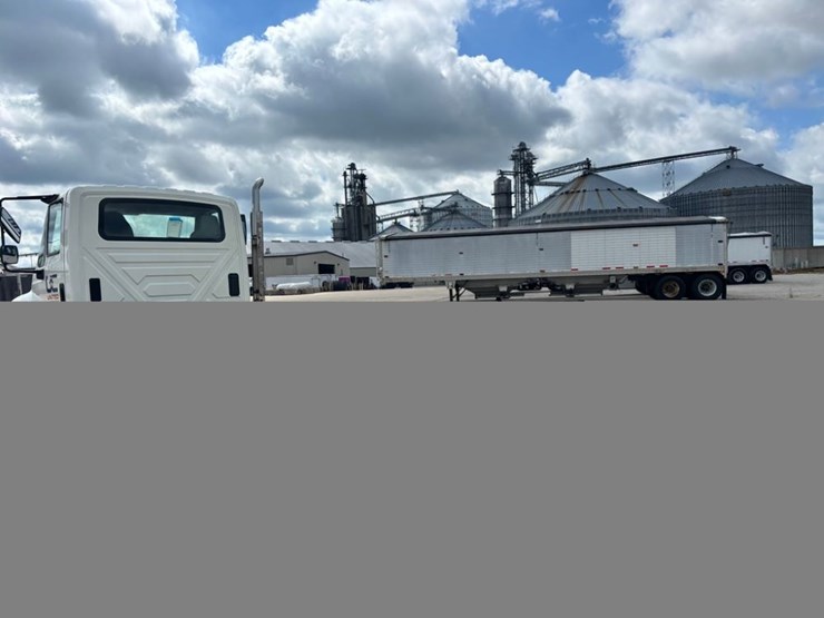 2007-international-durastar-4300-image-10